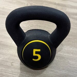 5 LB Kettlebell